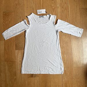 Bailey 44 - NWOT - Deneuve Cold Shoulder Cutout Top - White - Size Medium